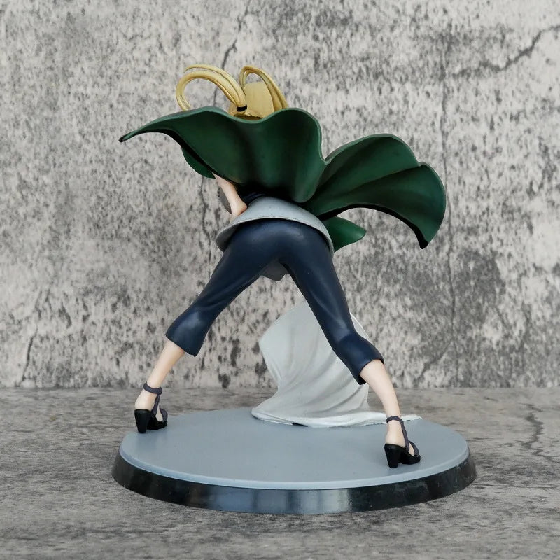 Figurine Naruto - Tsunade Hokake avec Katsuyu